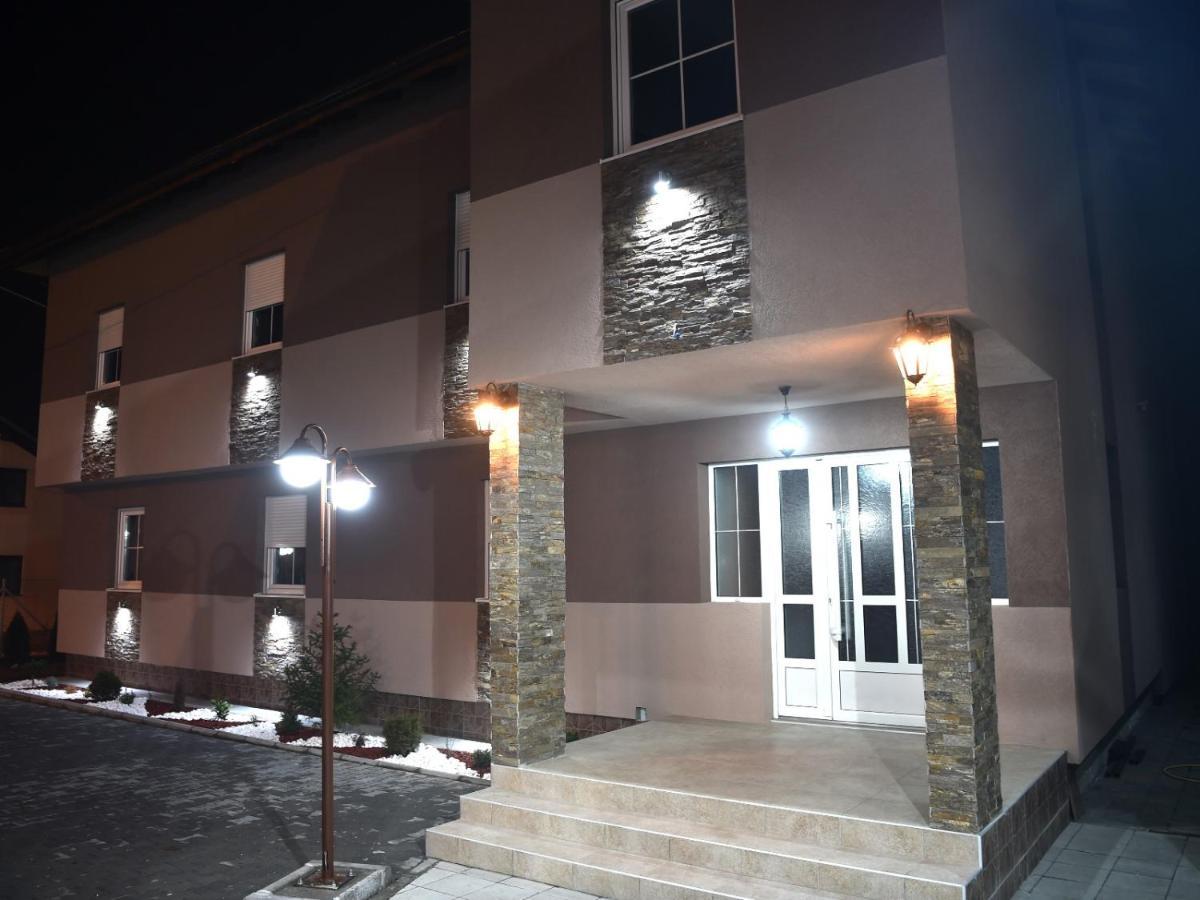 Olimp Motel Kraljevo Kültér fotó