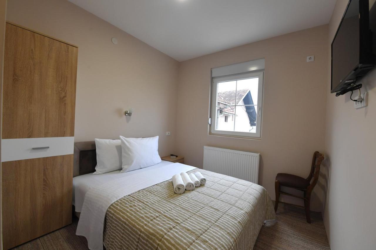Olimp Motel Kraljevo Kültér fotó